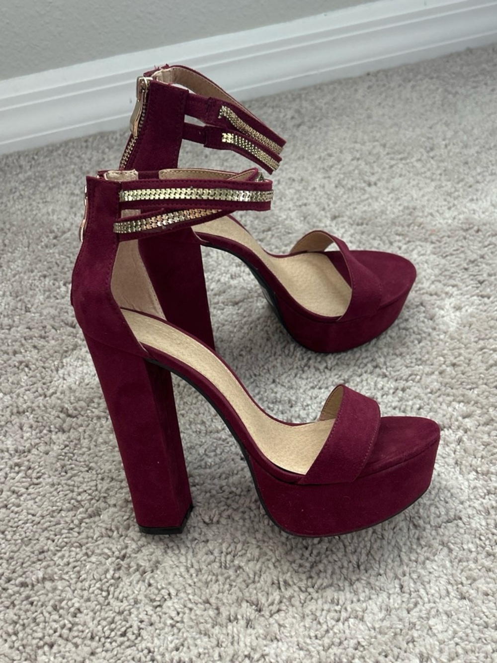 Charlotte Russe Suede Platform Heels 👠